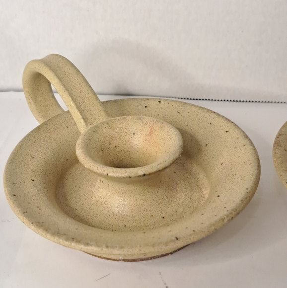 Finger Loop Pottery Candle Holder signed. - Picture 6 of 6